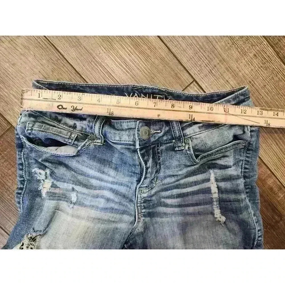 Vanity Women's Shorts Curvy Size 26 Medium Wash Denim Cotton - Picture 2 of 6